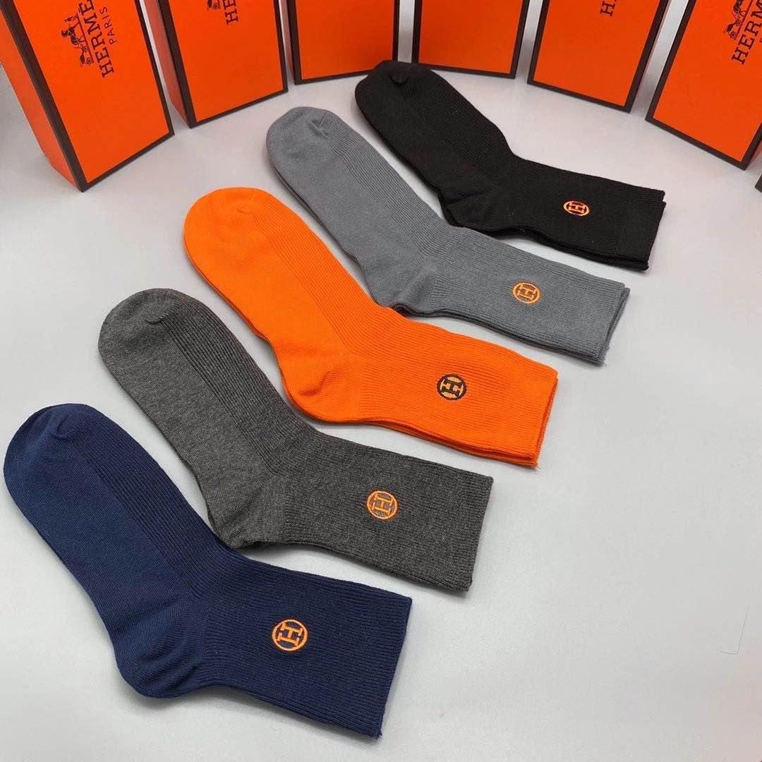 Hermes Monogram Logo Designed 5 in 1 Cotton Socks - Obeezi.com