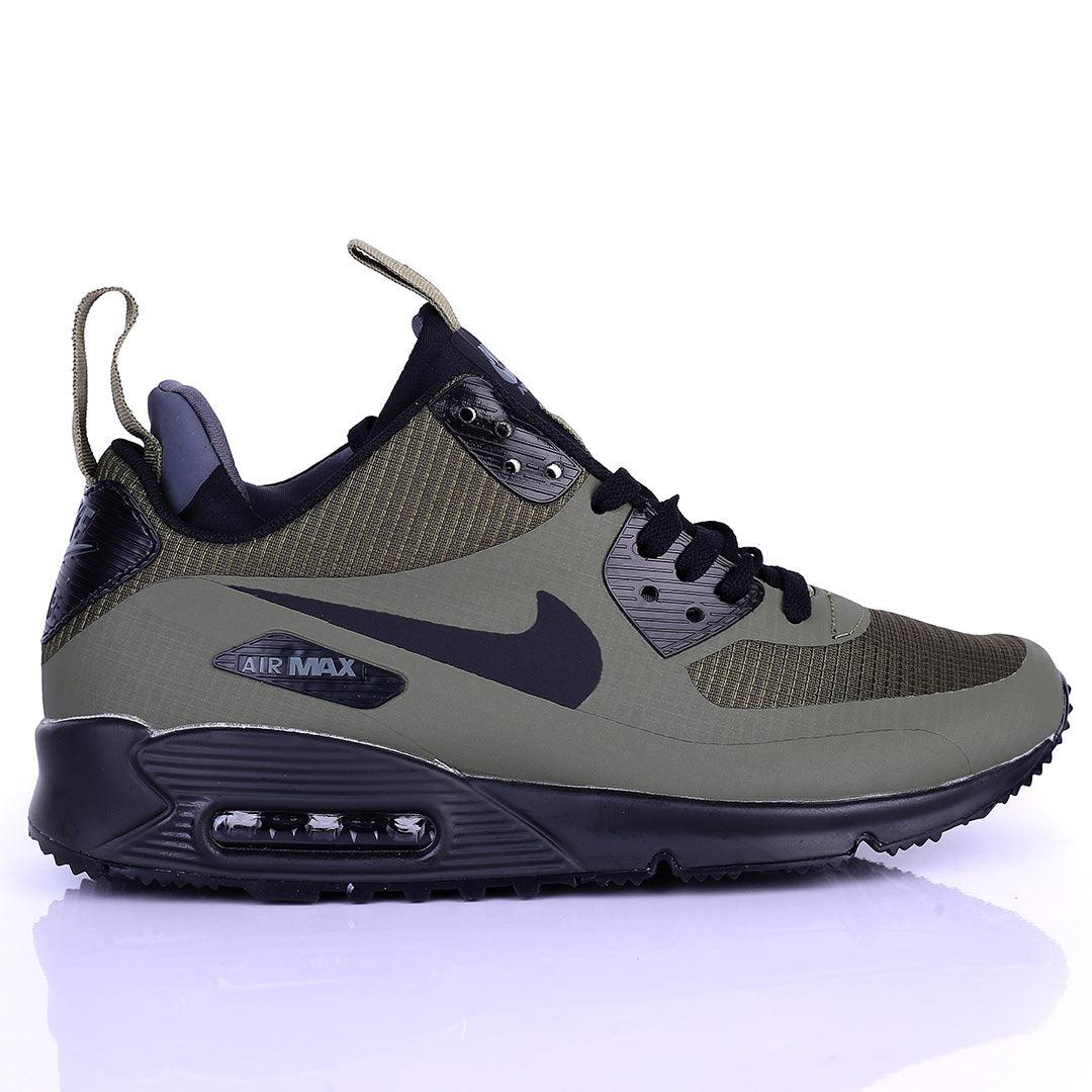 NK Max Zoom Green With Classic Black Design Sneakers - Obeezi.com