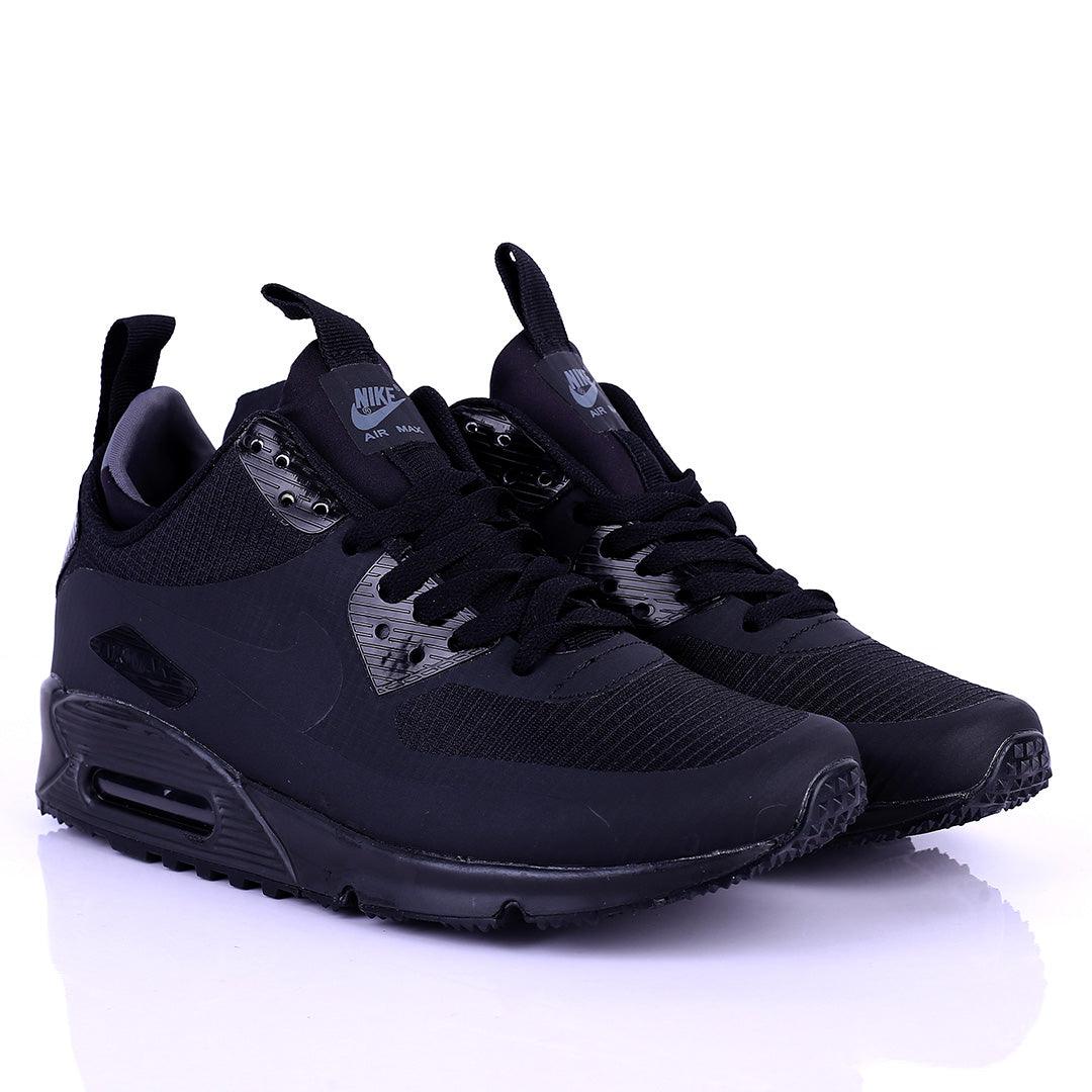 NK Max Flyknit Black Lace up Sneakers - Obeezi.com