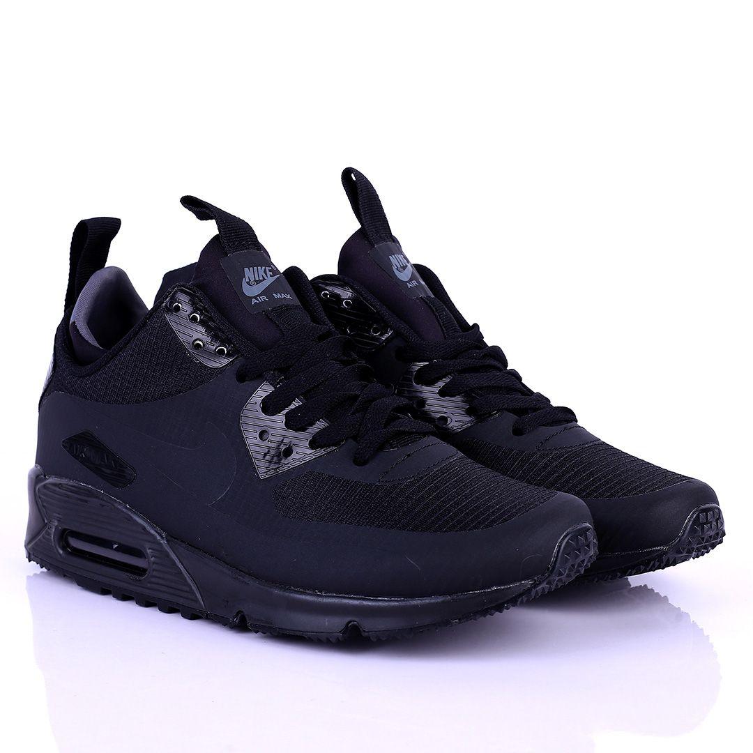 NK Max Flyknit Black Lace up Sneakers - Obeezi.com