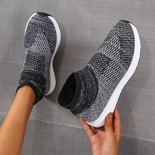 Trendy Ladies Lightweight Fashionable Sneakers - Black - Obeezi.com